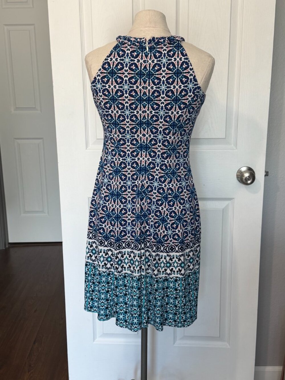 Wisp Petites Size 0P Blue Teal Medallion Print Halter Summer Dress - Picture 2 of 8